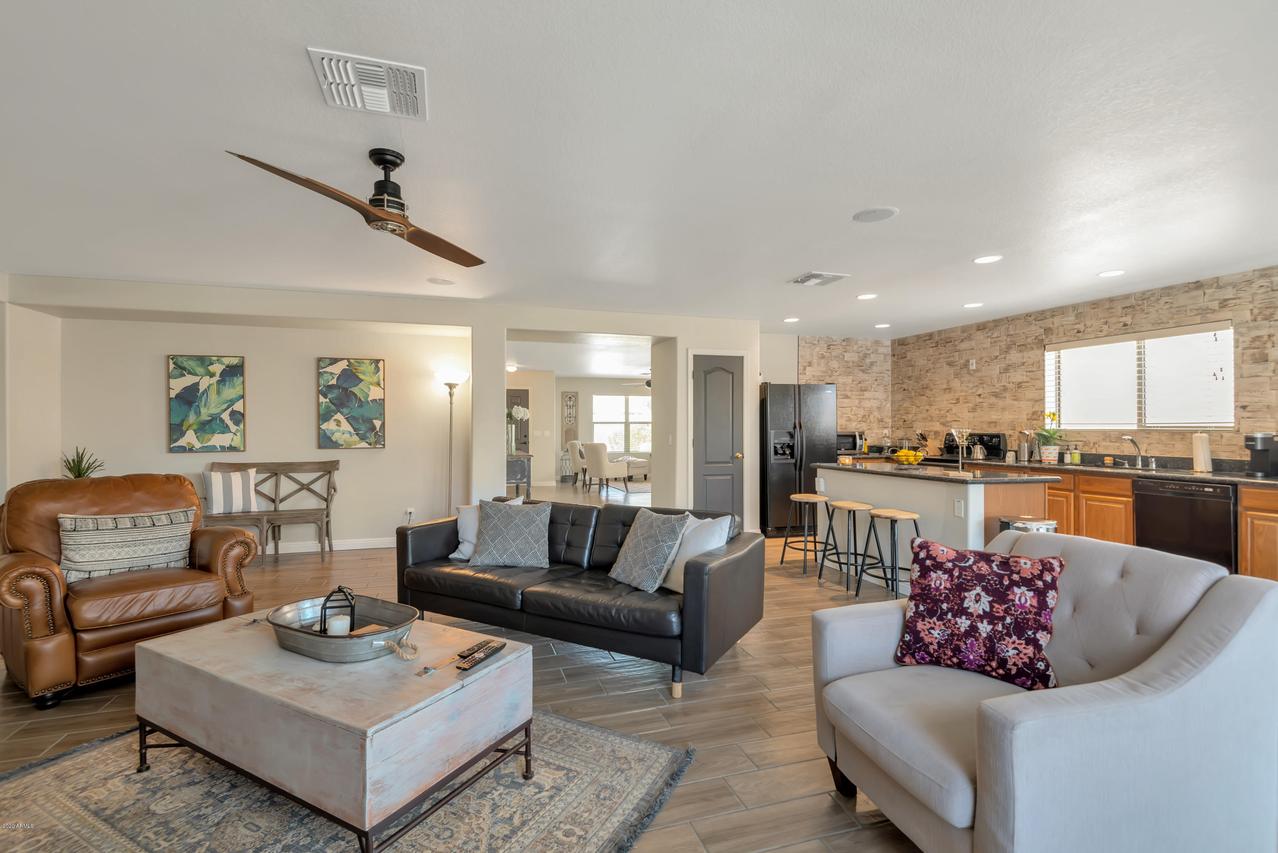 2449 W Spencer Run, Phoenix, AZ 85041