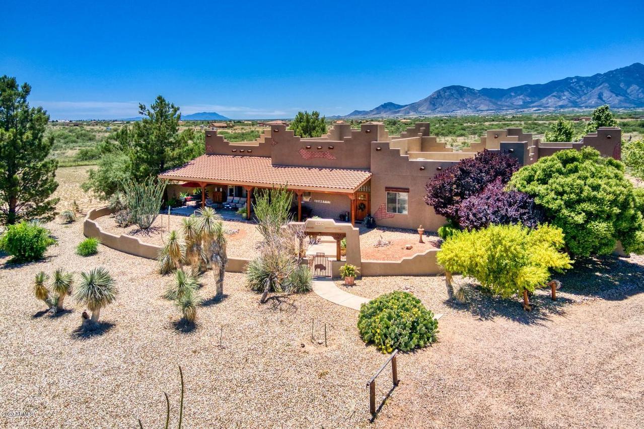 10426 E Cloudcroft Dr., Hereford, AZ 85615