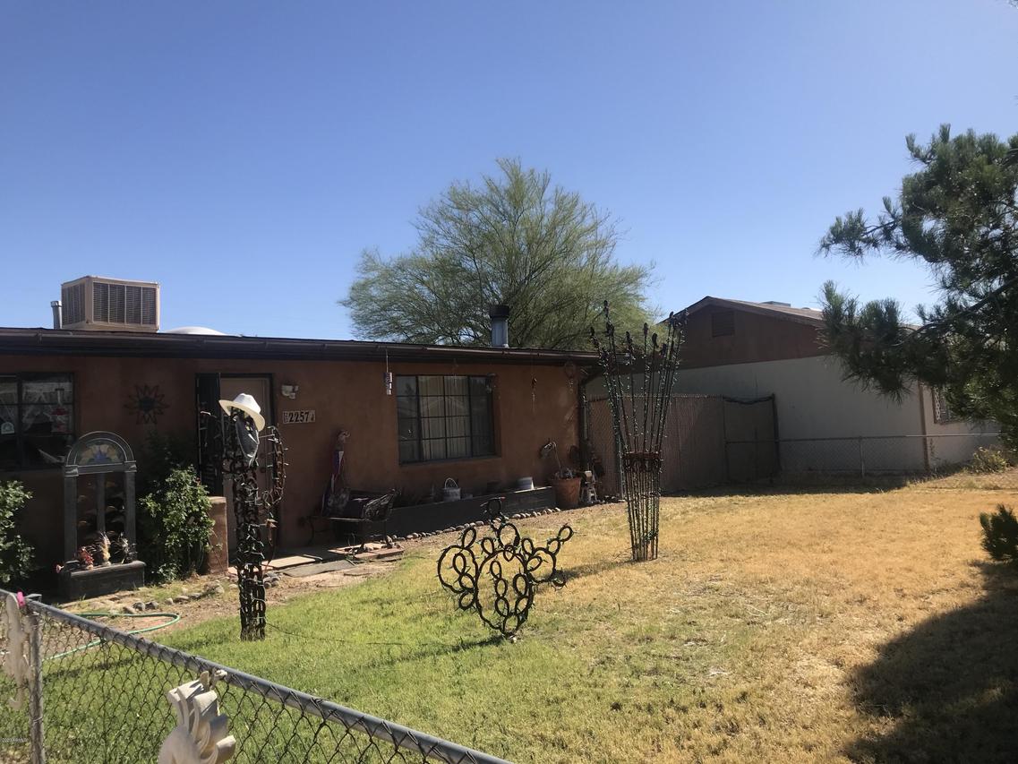 2257 E Beverly Ln., Phoenix, AZ 85022