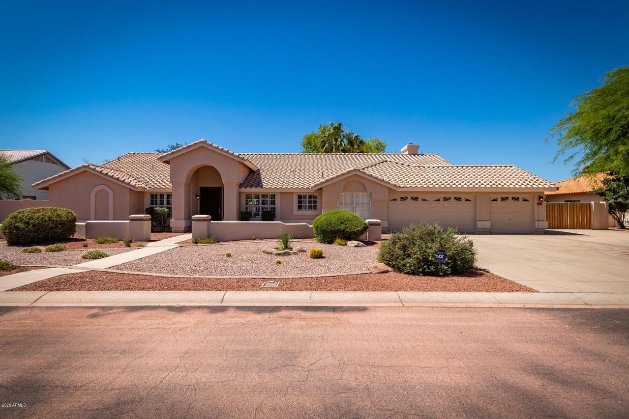 7325 W Banff Ln., Peoria, AZ 85381