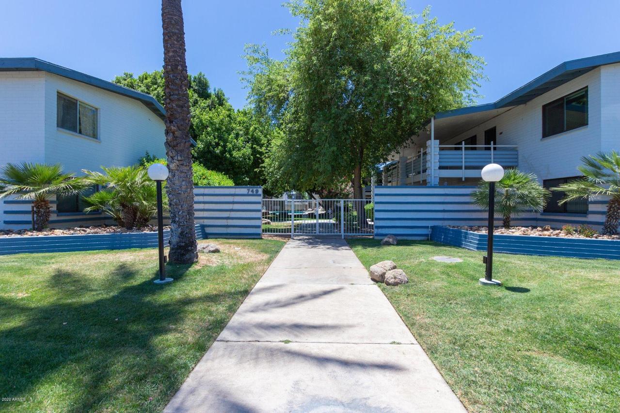 749 E Montebello Ave. #218, Phoenix, AZ 85014