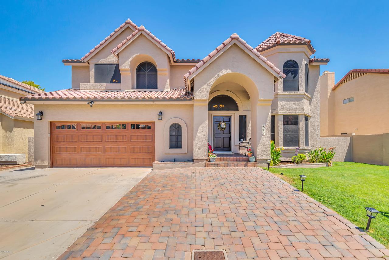 6934 W Oraibi Dr., Glendale, AZ 85308