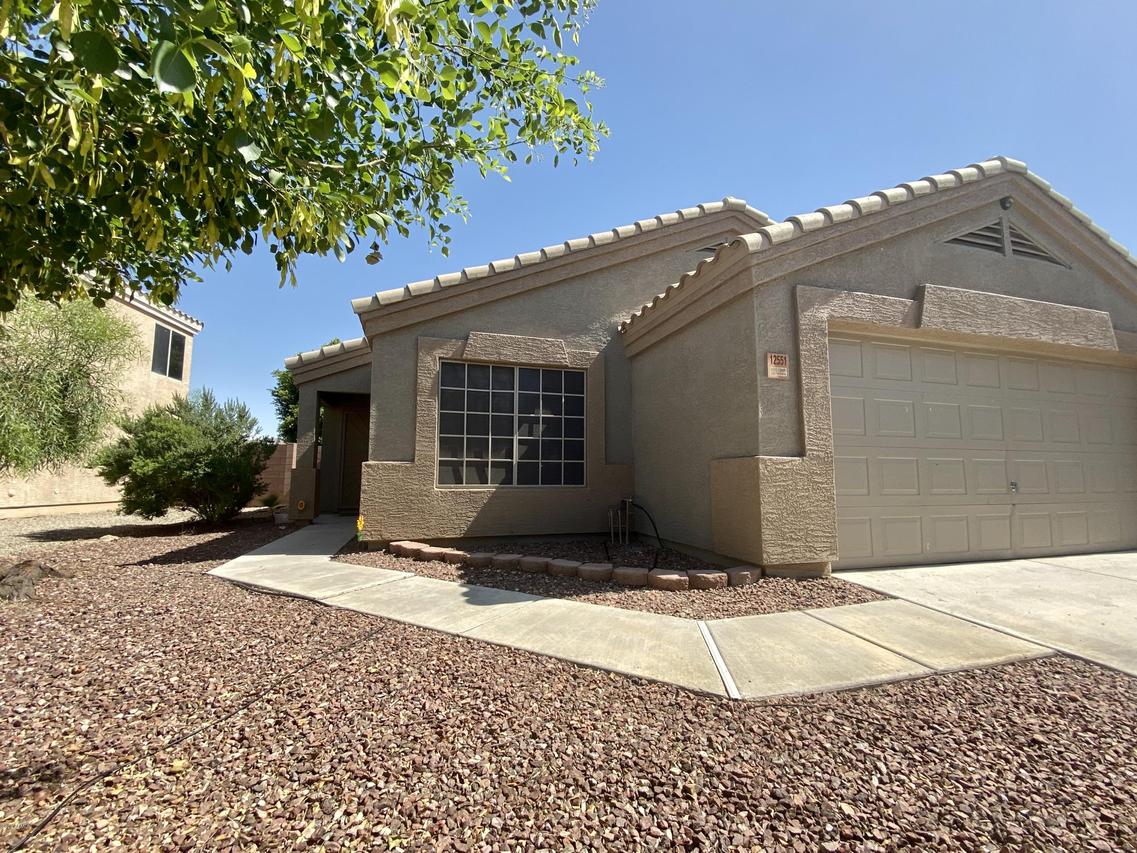 12551 W Saint Moritz Ln., El Mirage, AZ 85335