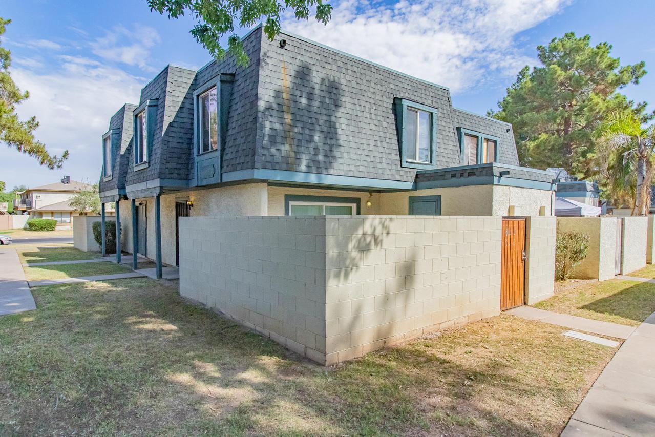 8050 N 32nd Ln., Phoenix, AZ 85051