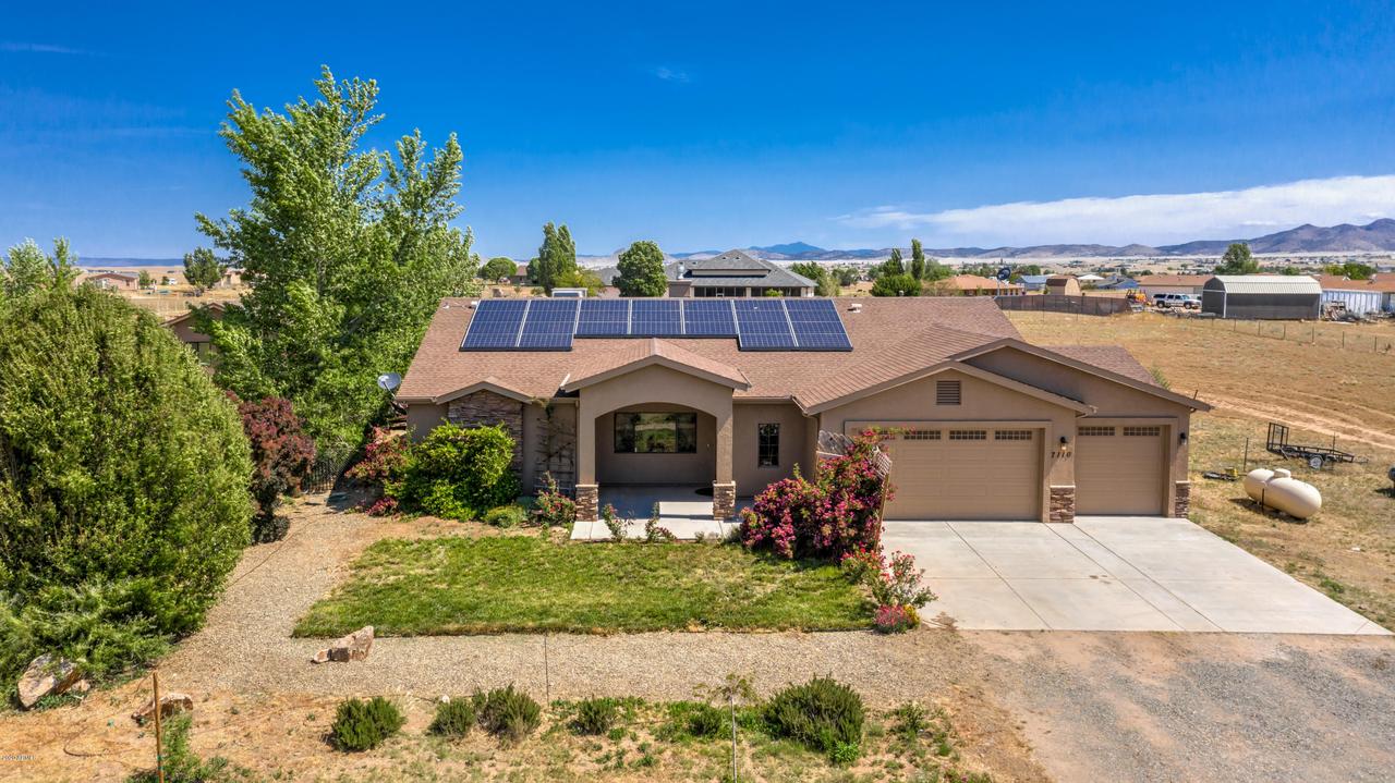 7110 E Acre Way, Prescott Valley, AZ 86314