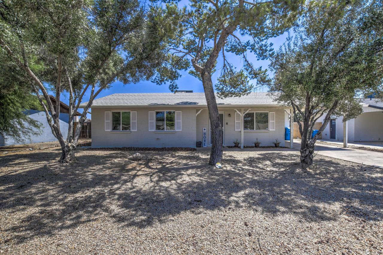 307 W Utopia Rd., Phoenix, AZ 85027
