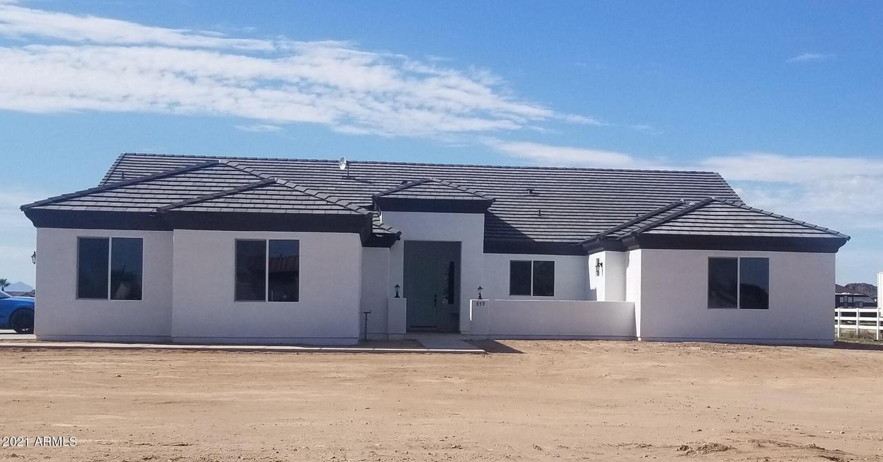 859 W Rhonda View Rd., San Tan Valley, AZ 85143