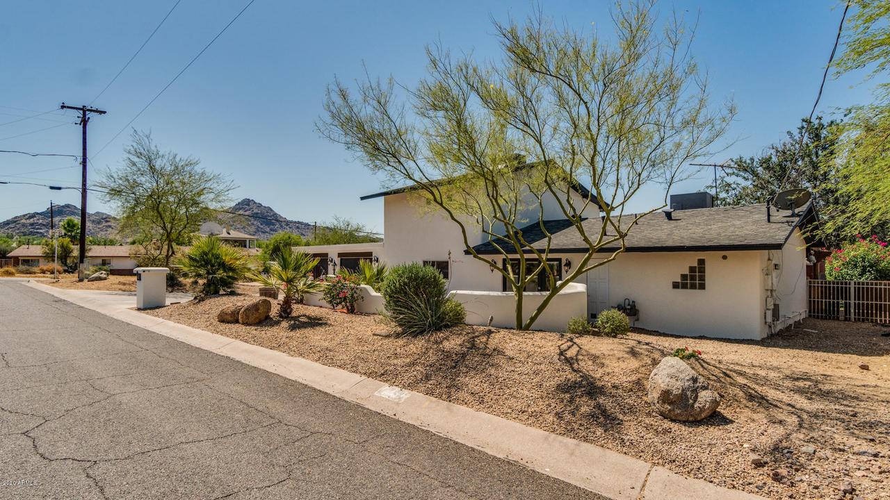 1449 E Las Palmaritas Dr., Phoenix, AZ 85020