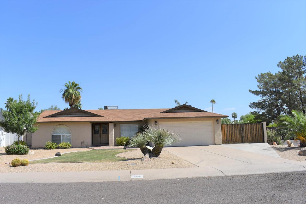 5050 E Winchcomb Dr., Scottsdale, AZ 85254
