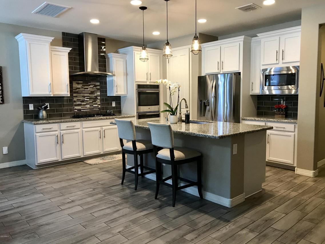 10060 W Los Gatos Dr., Peoria, AZ 85383