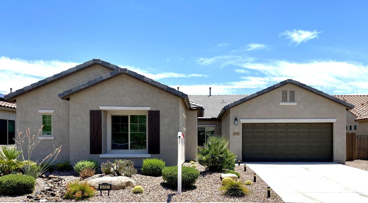 5727 W Admiral Way, Florence, AZ 85132