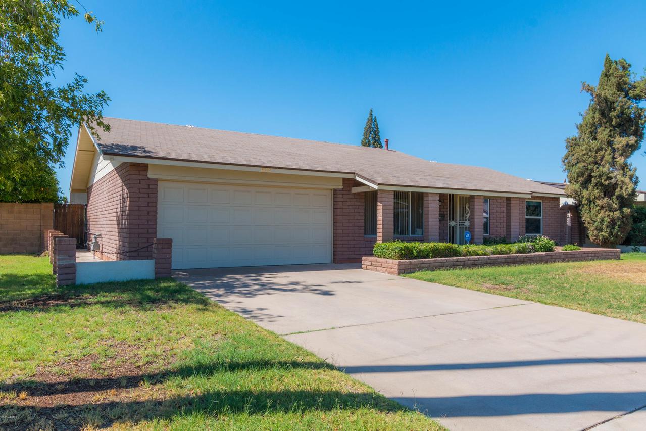4042 W Hatcher Rd., Phoenix, AZ 85051