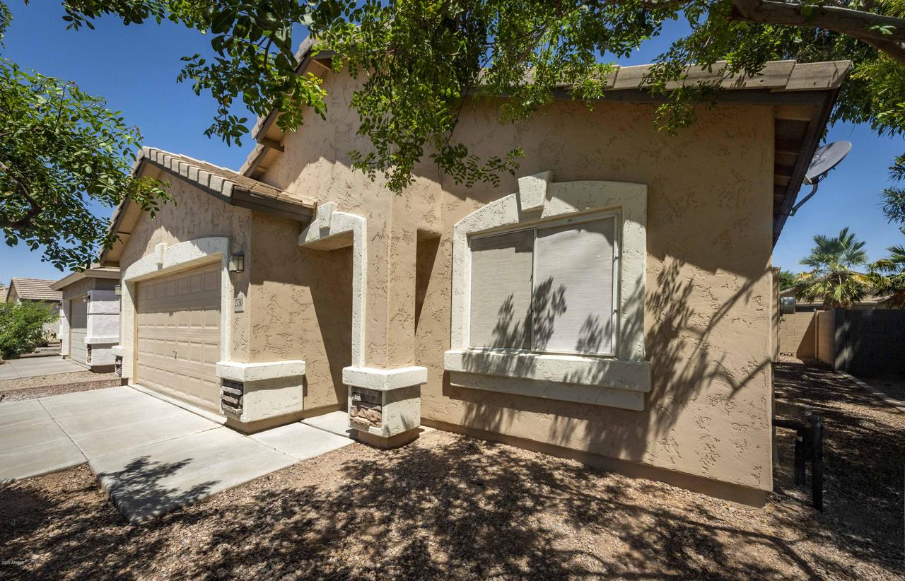 2730 E Mineral Park Rd., San Tan Valley, AZ 85143