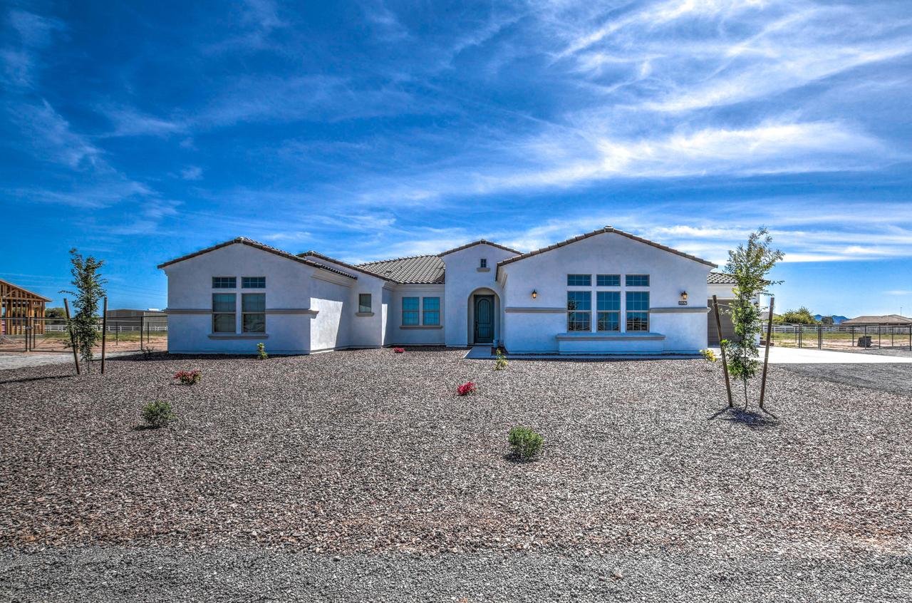 1789 E Lobo St., San Tan Valley, AZ 85140
