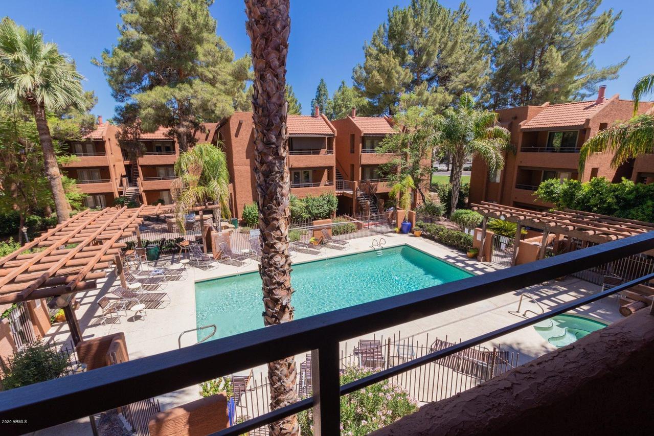 4704 E Paradise Village Pkwy. #343, Phoenix, AZ 85032
