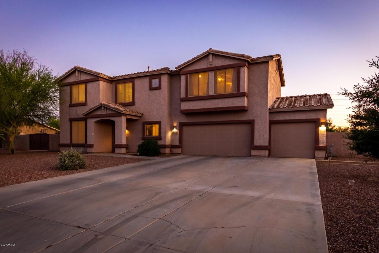 31700 N Sunflower Way, San Tan Valley, AZ 85143