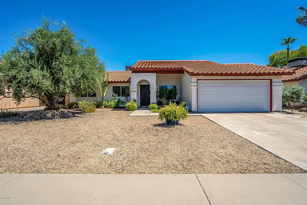 2129 W Calle Del Norte Dr., Chandler, AZ 85224