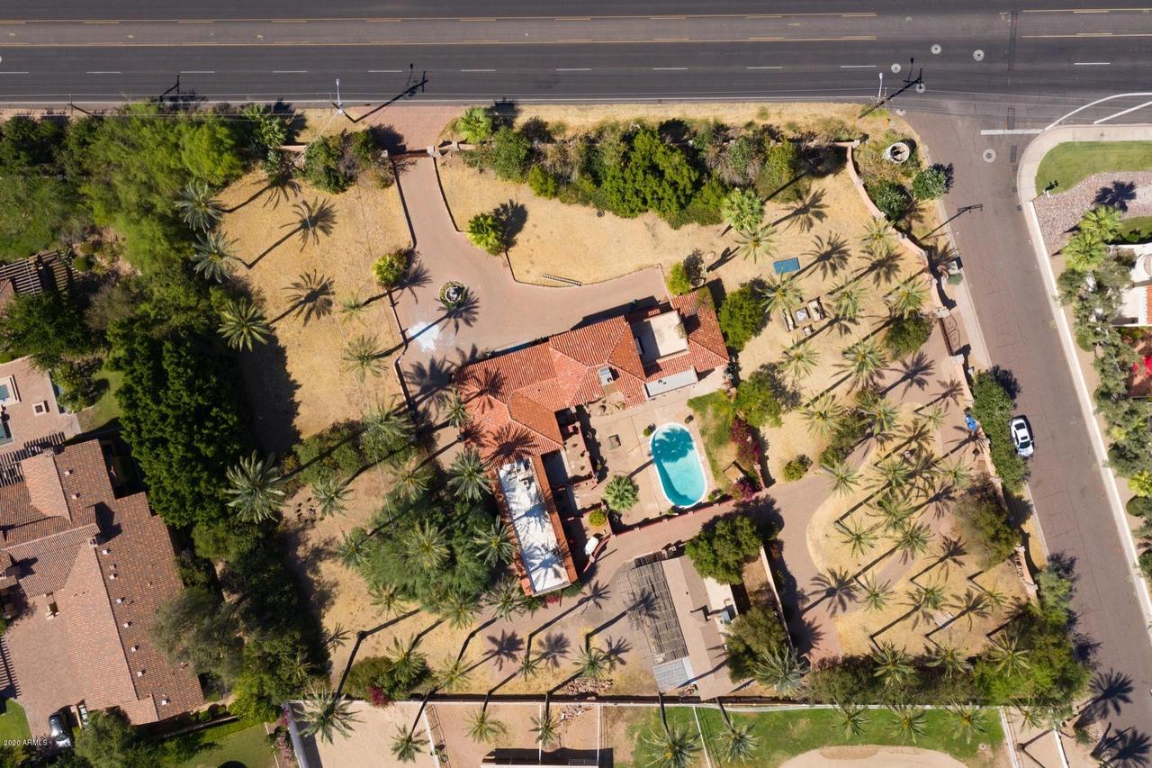 5195 E Camelback Rd., Phoenix, AZ 85018