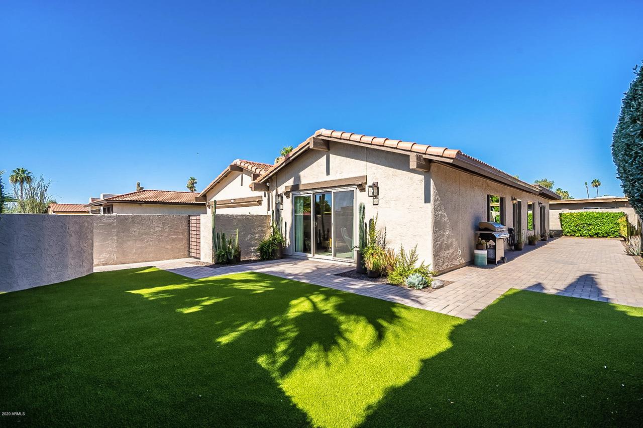 7044 N Via De Paesia, Scottsdale, AZ 85258