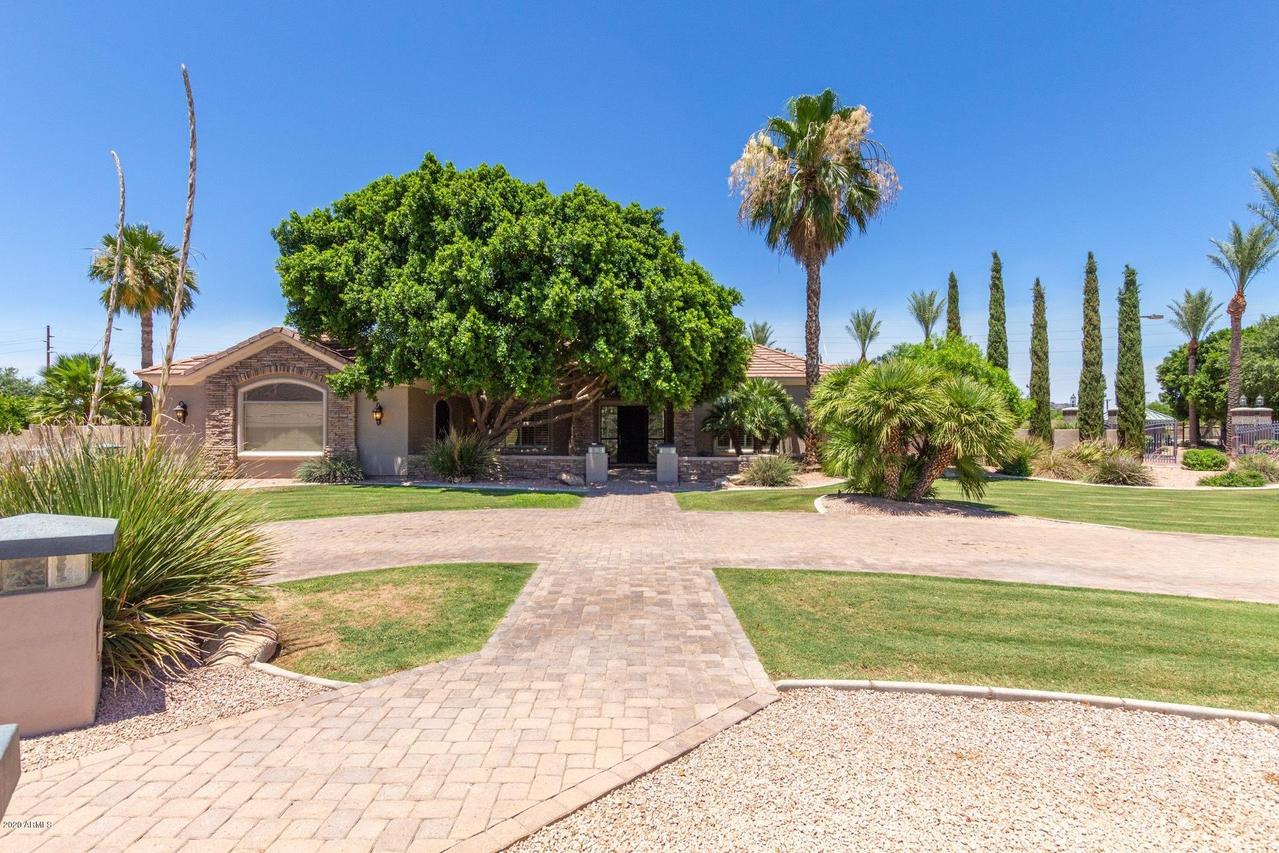 3920 E Nora Cir., Mesa, AZ 85213