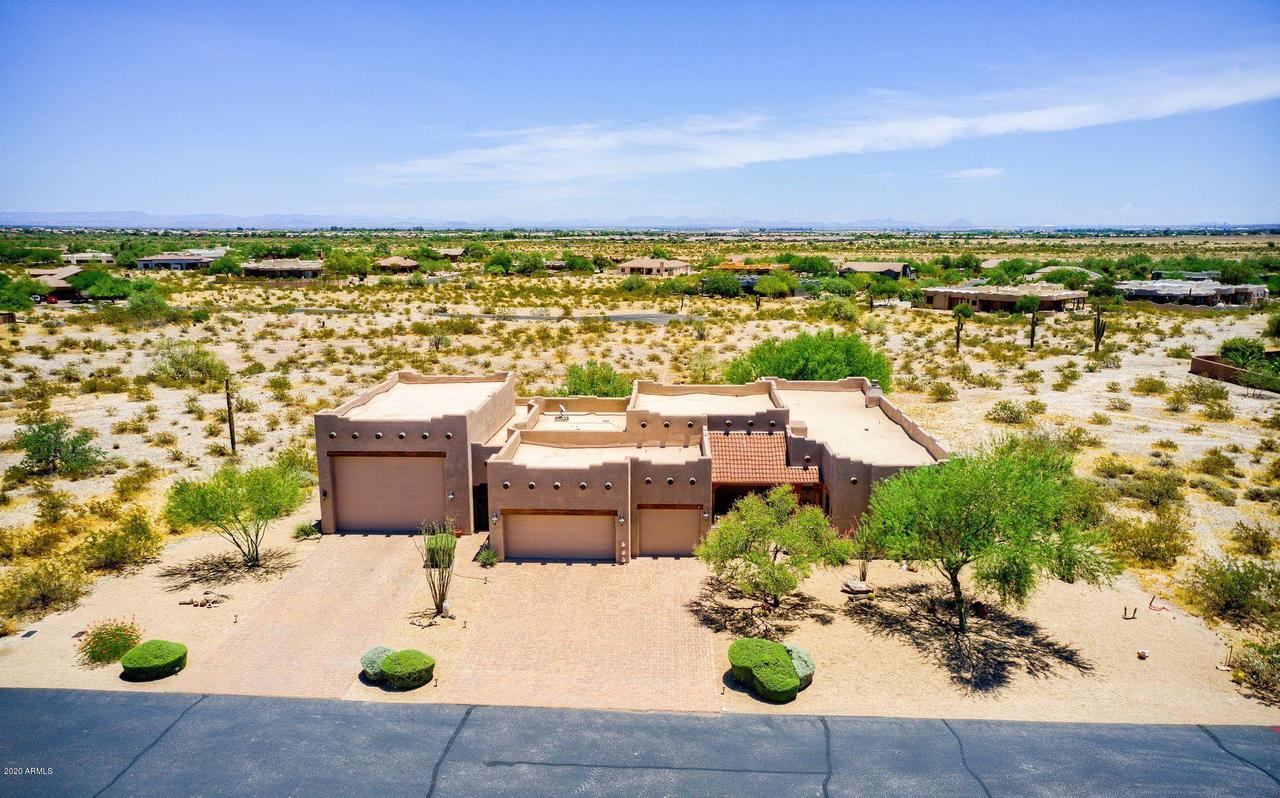 8627 N 193rd Dr., Waddell, AZ 85355