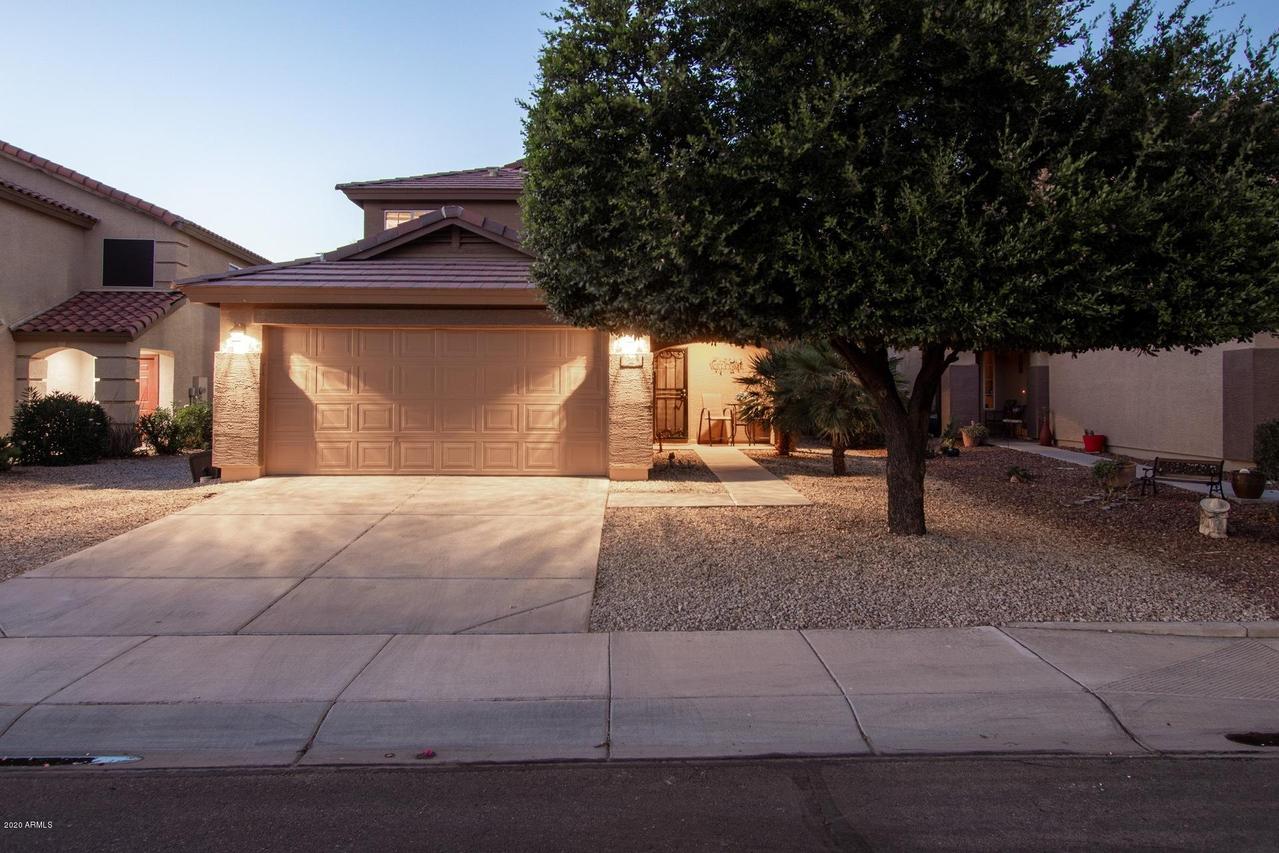 1366 E Saguaro Tr., San Tan Valley, AZ 85143