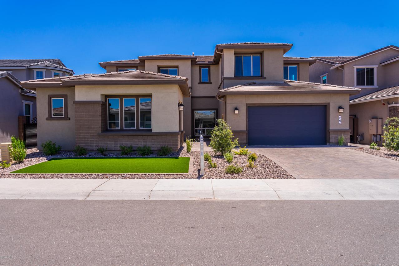 22207 N 31st St., Phoenix, AZ 85050