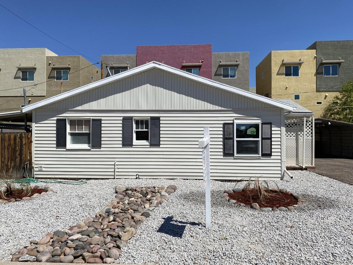 1115 S Hazelton Ln., Tempe, AZ 85281