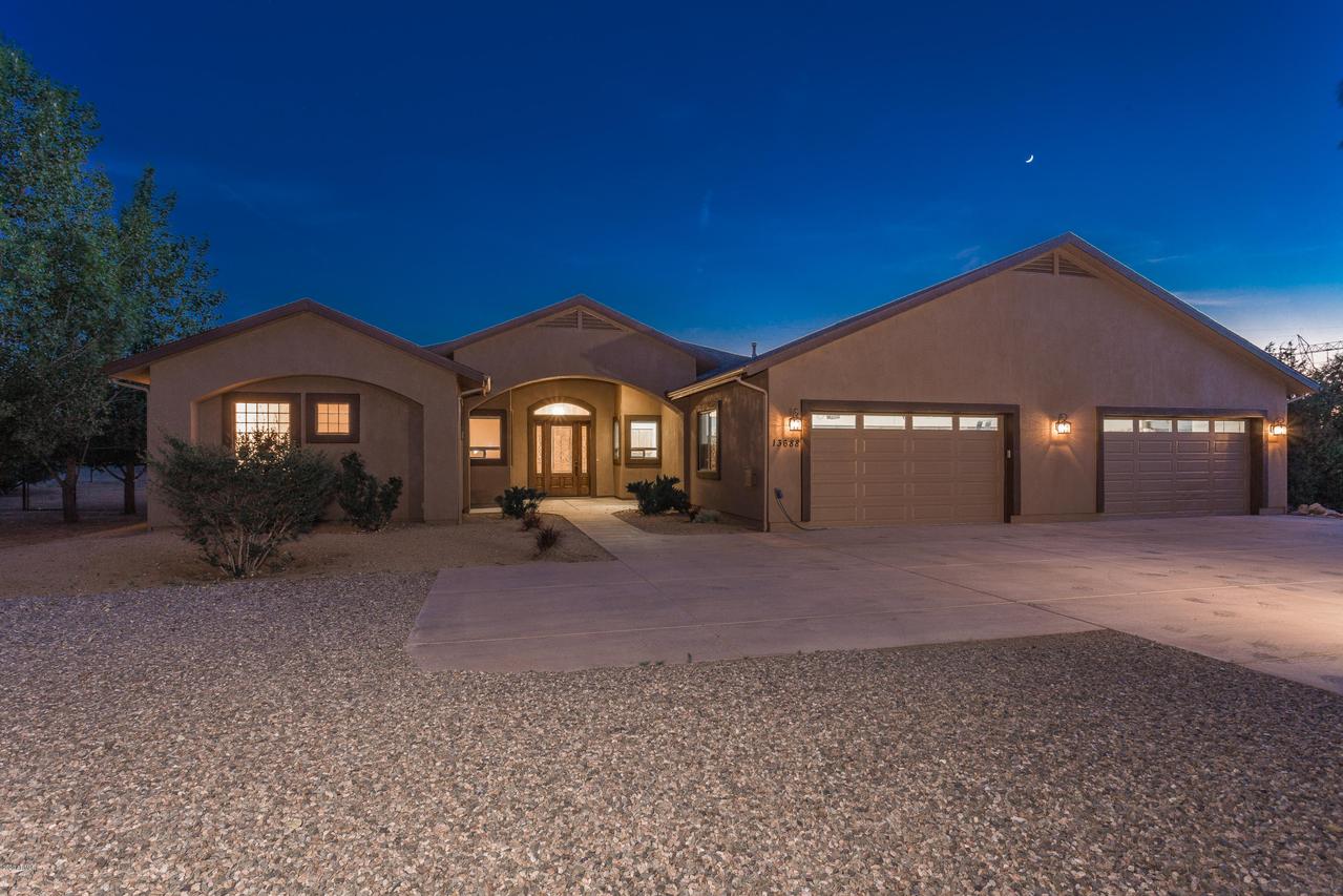 13688 N Iron Hawk Dr., Prescott, AZ 86305
