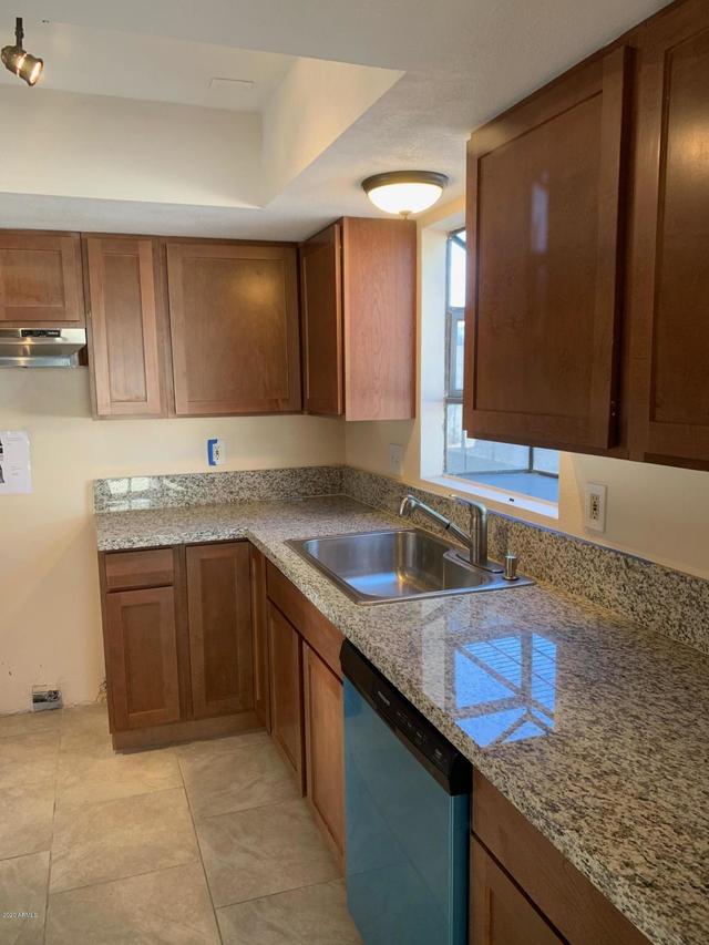 9207 N 51st Ln., Glendale, AZ 85302