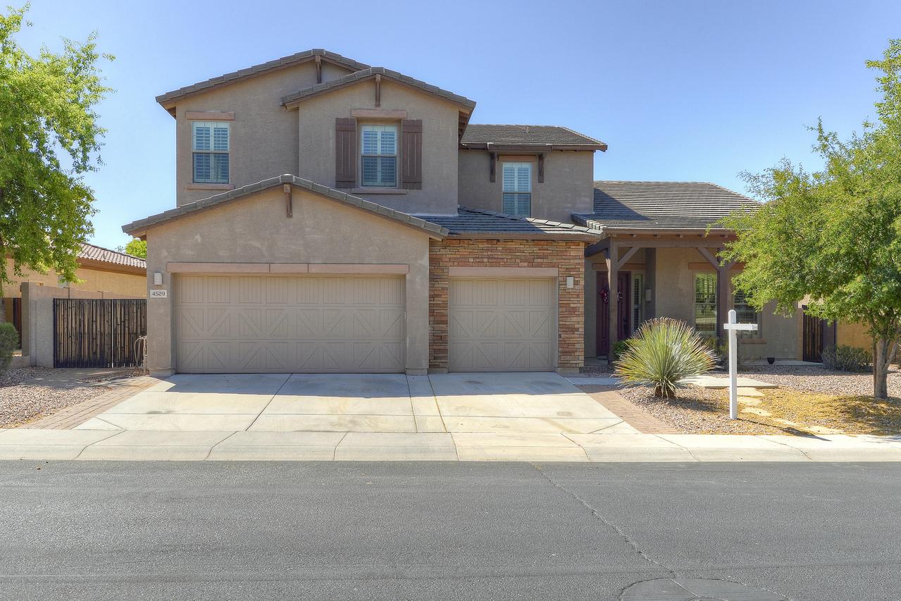 4529 W Judson Dr., New River, AZ 85087