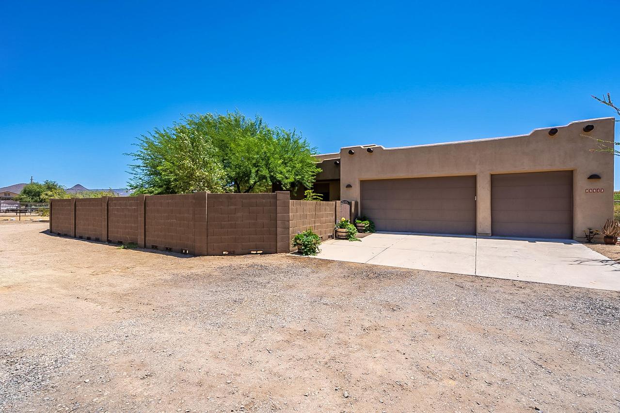 35513 N 11th St., Phoenix, AZ 85086