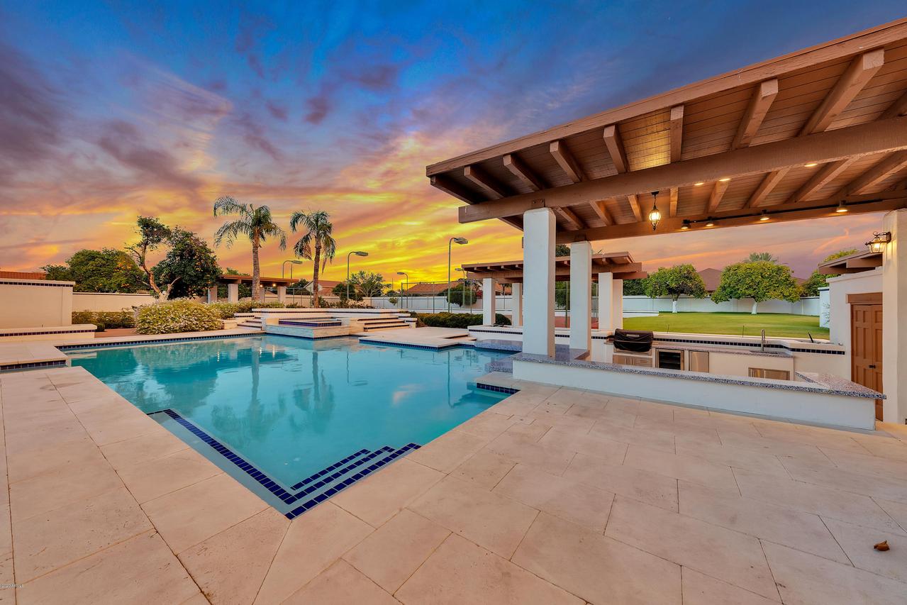 3342 E Fox St., Mesa, AZ 85213