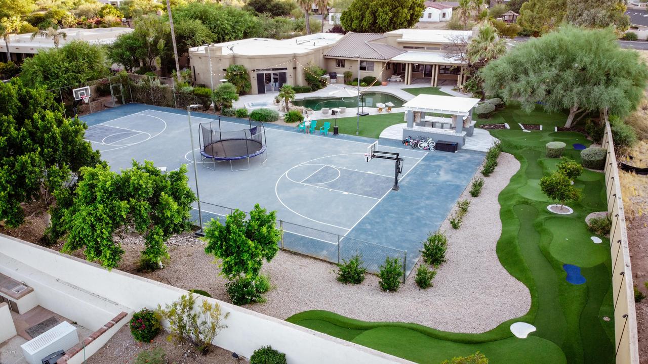 6815 N 46th St., Paradise Valley, AZ 85253