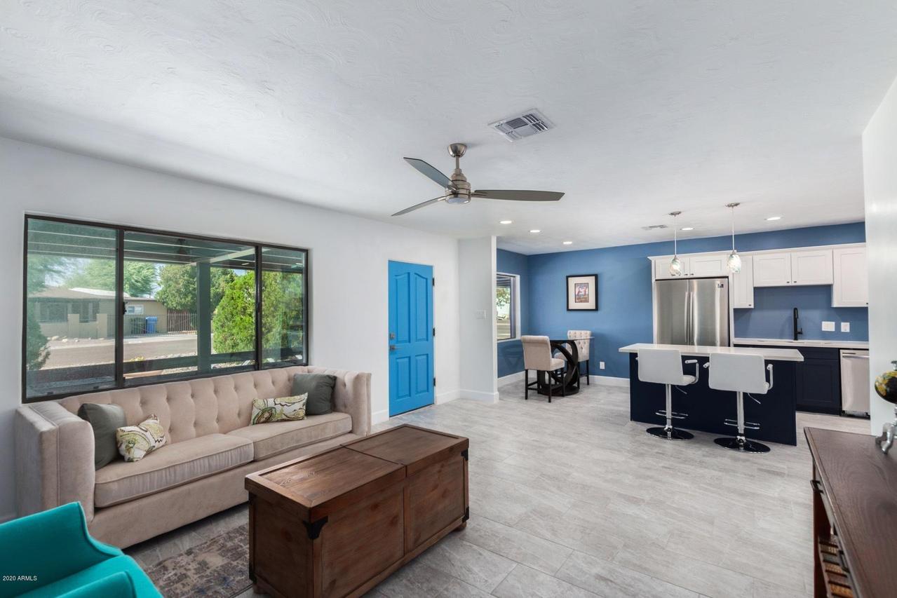 3545 E Cheery Lynn Rd., Phoenix, AZ 85018