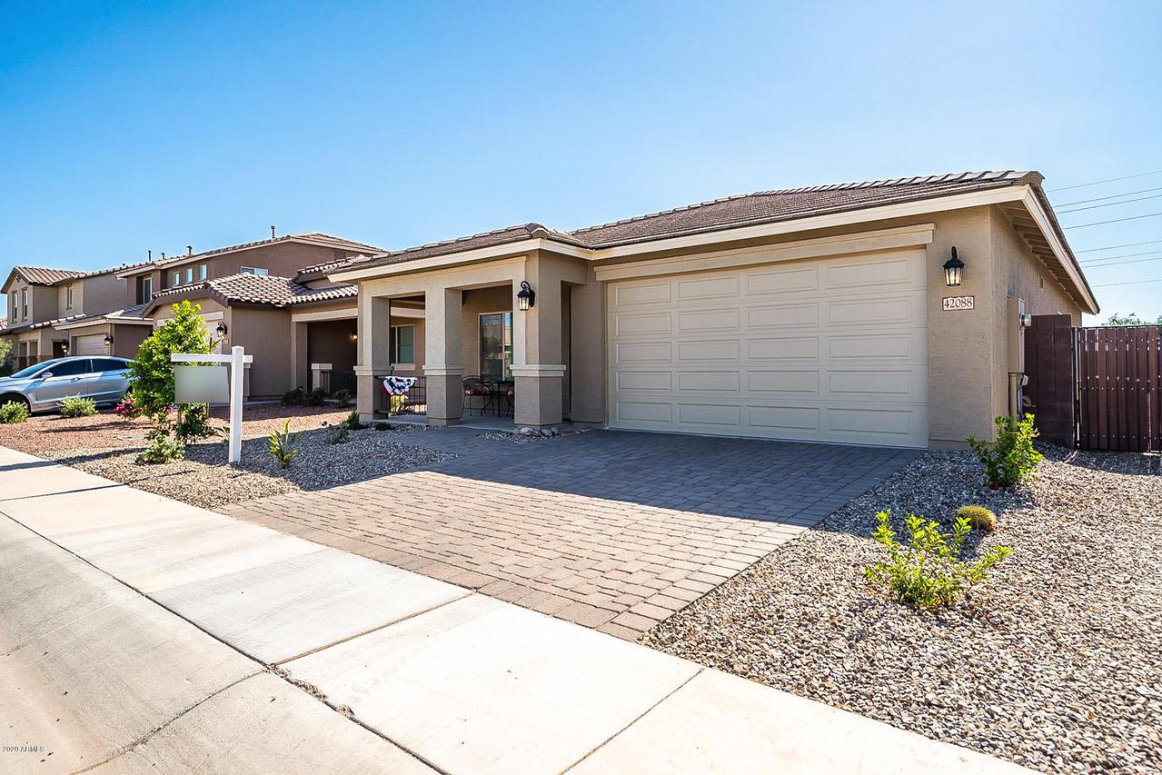 42088 N Hinoki St., San Tan Valley, AZ 85140