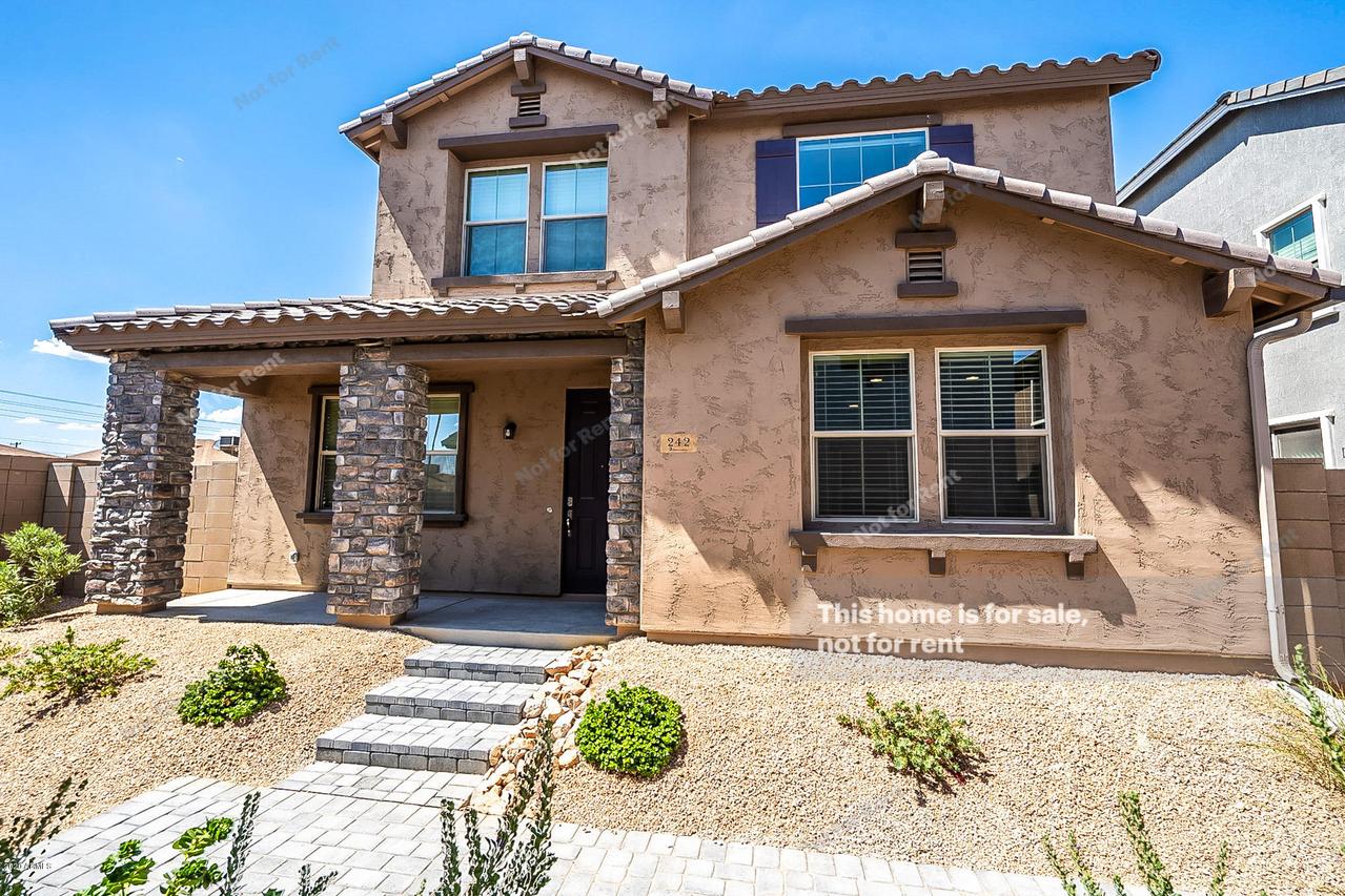 242 N 56th Pl., Mesa, AZ 85205