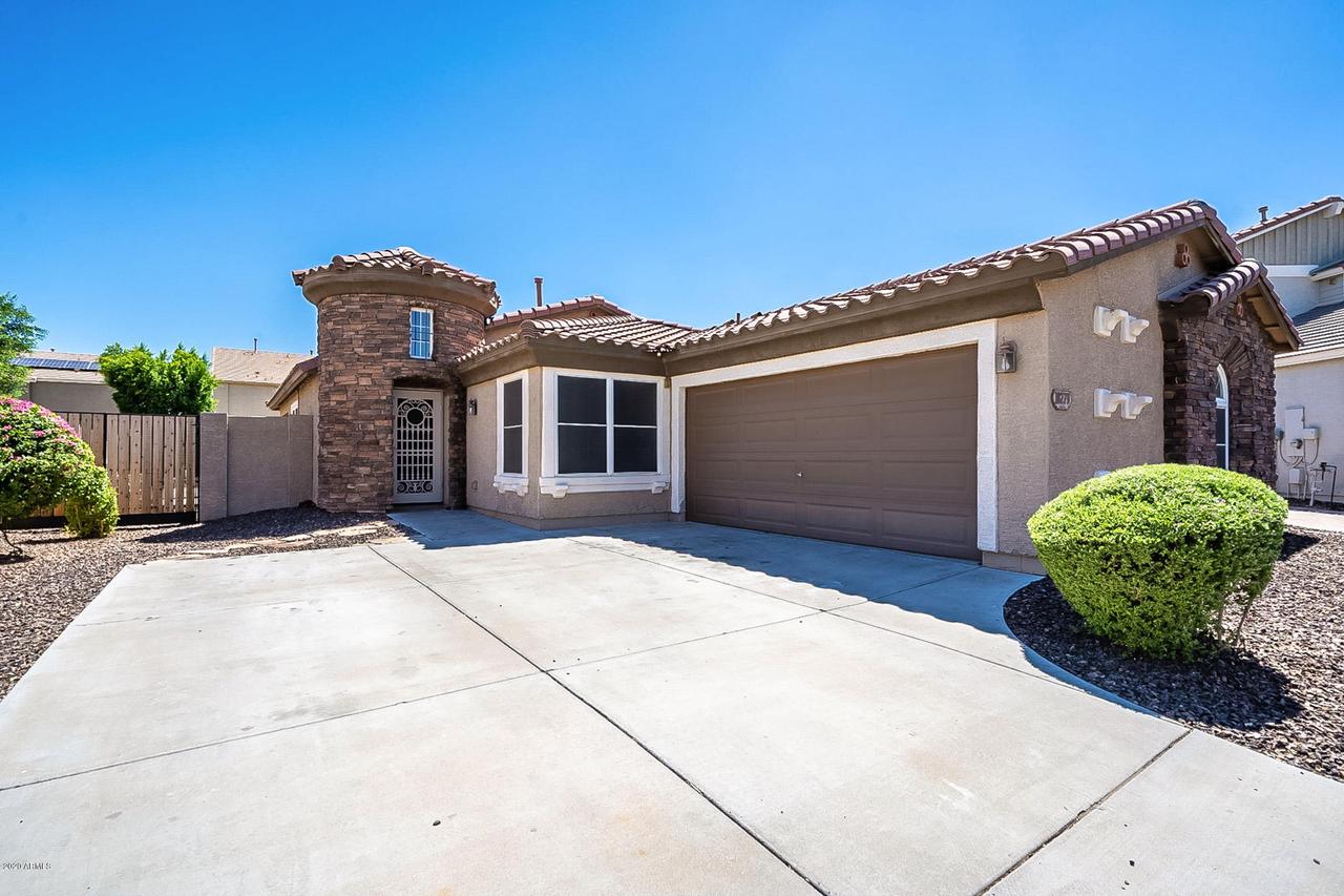 18279 W Sunnyslope Ln., Waddell, AZ 85355