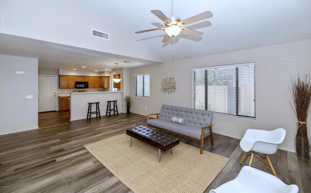 8802 N 47th Ln., Glendale, AZ 85302