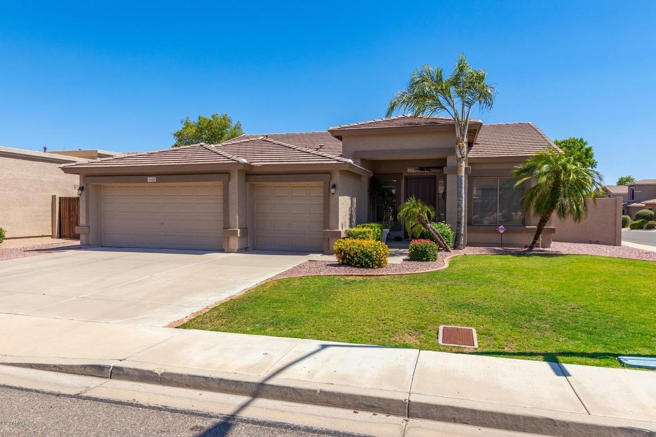 6929 W Lone Cactus Dr., Glendale, AZ 85308