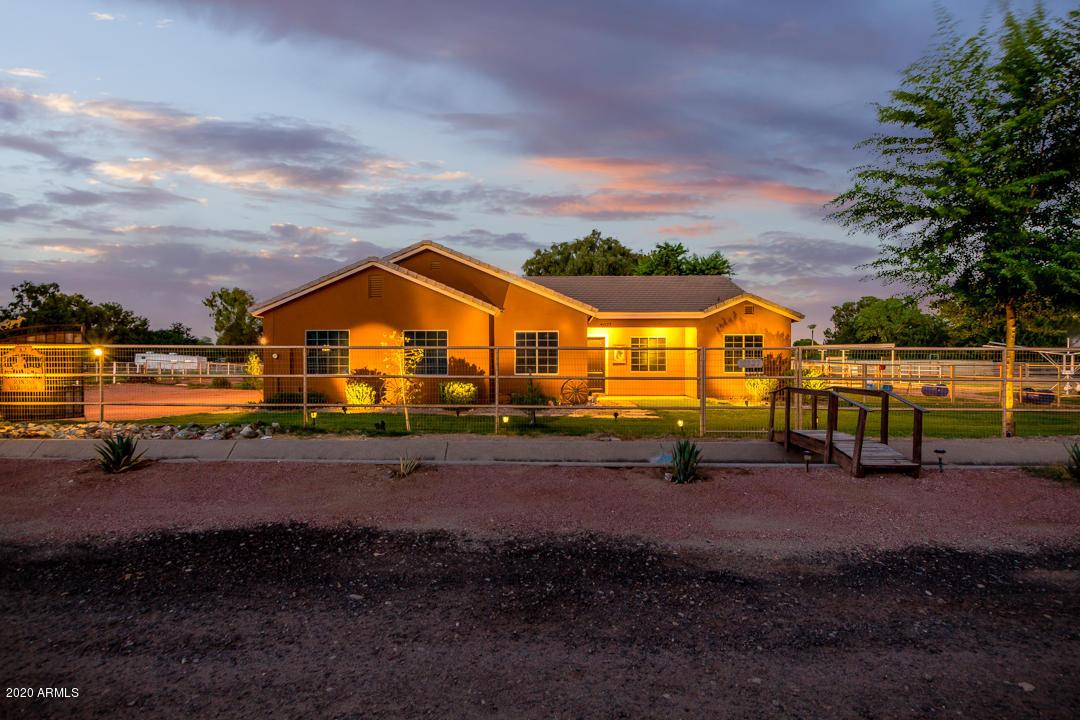 10327 N 177th Dr., Waddell, AZ 85355