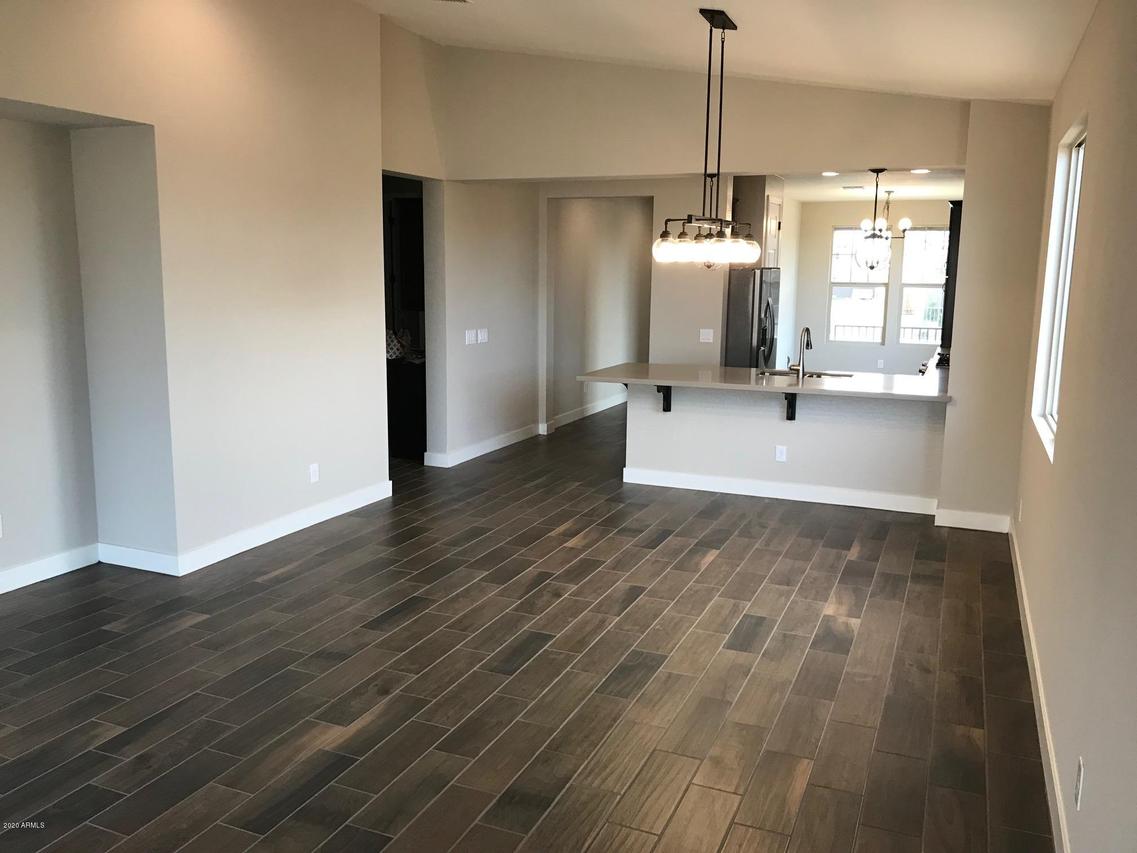 606 E Brisa Dr., Phoenix, AZ 85085