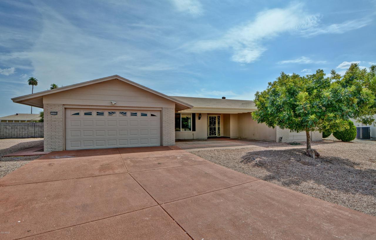 10220 W Edgewood Dr., Sun City, AZ 85351