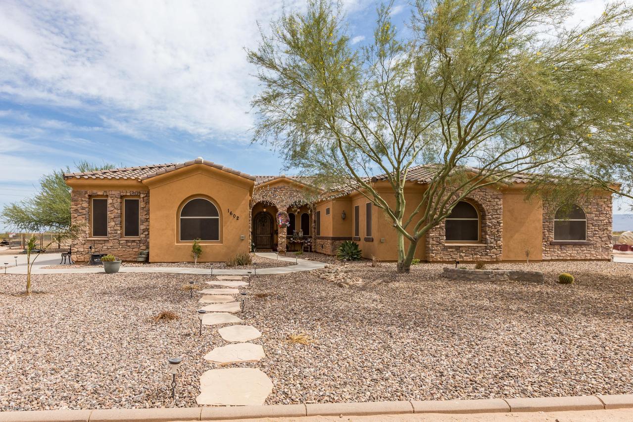 1602 E Lobo St., San Tan Valley, AZ 85140