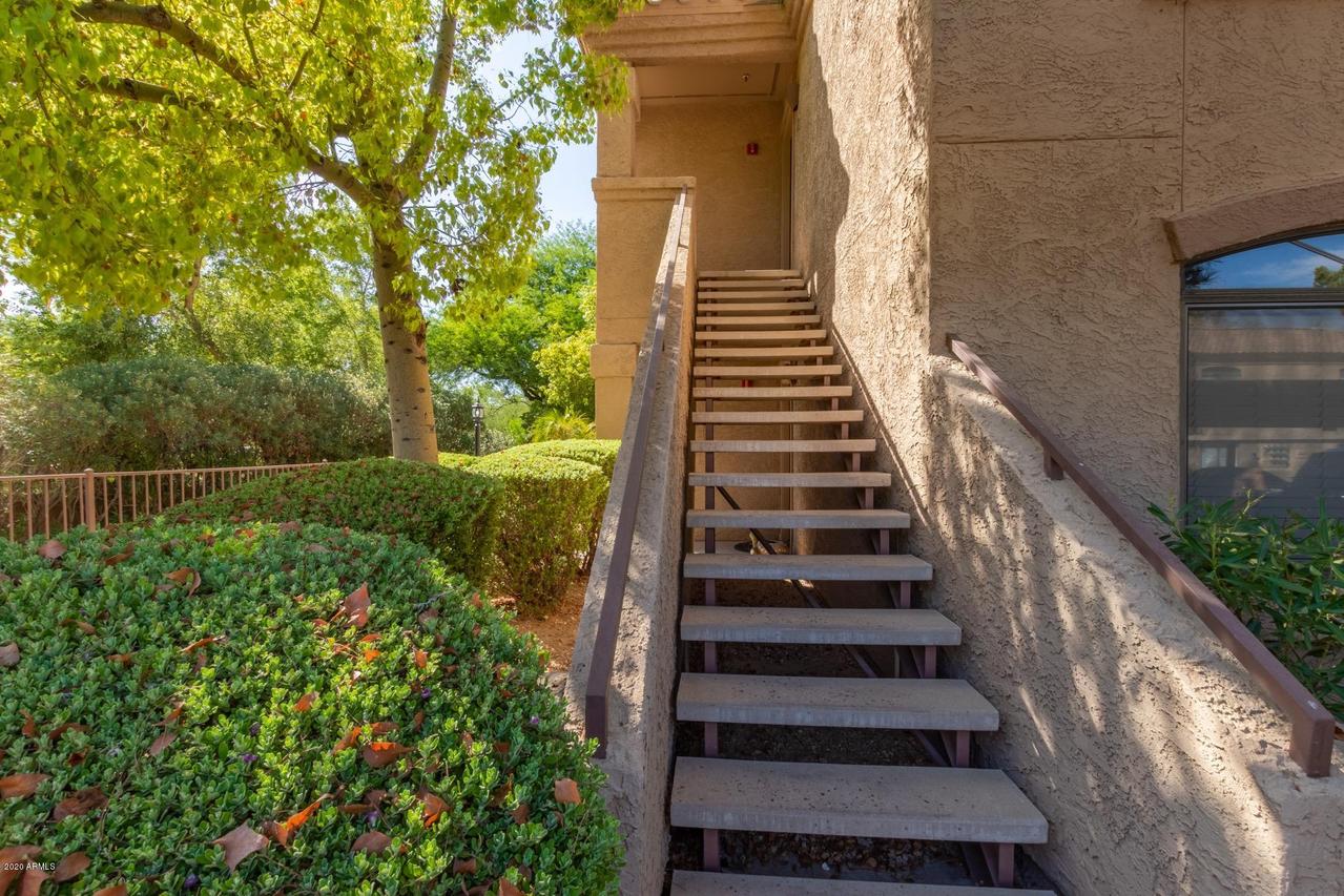 15095 N Thompson Peak Pkwy. #2004, Scottsdale, AZ 85260