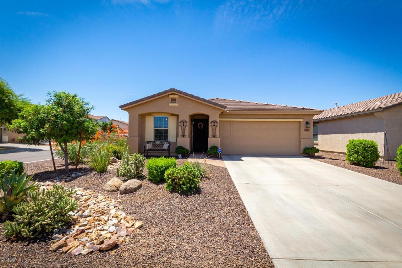 1125 E Daniella Dr., San Tan Valley, AZ 85140