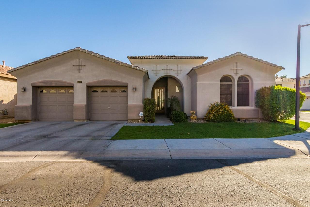 6405 N 13th Ave., Phoenix, AZ 85013