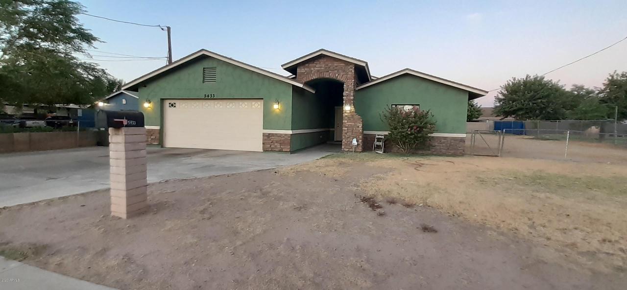 5433 S 3rd St., Phoenix, AZ 85040