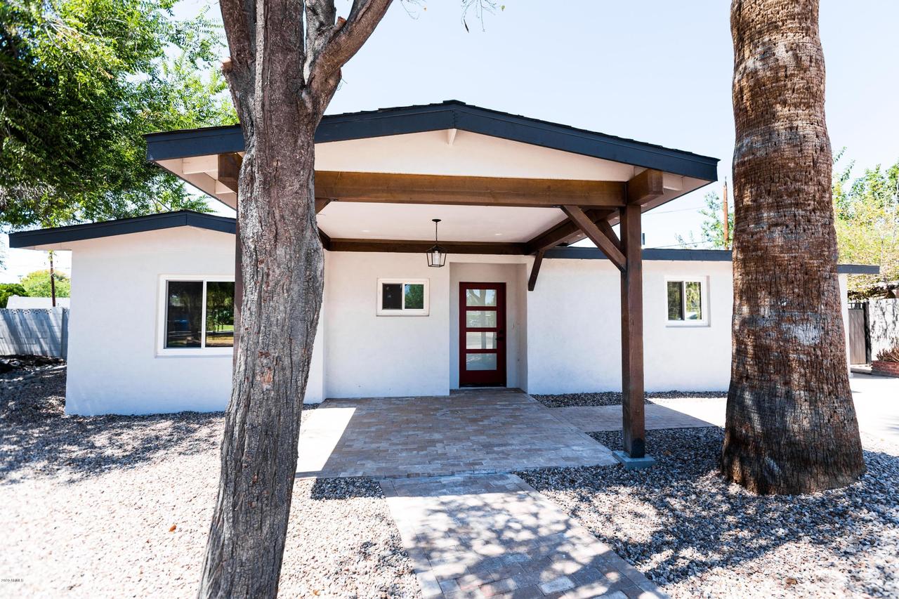 7042 N 14th St., Phoenix, AZ 85020