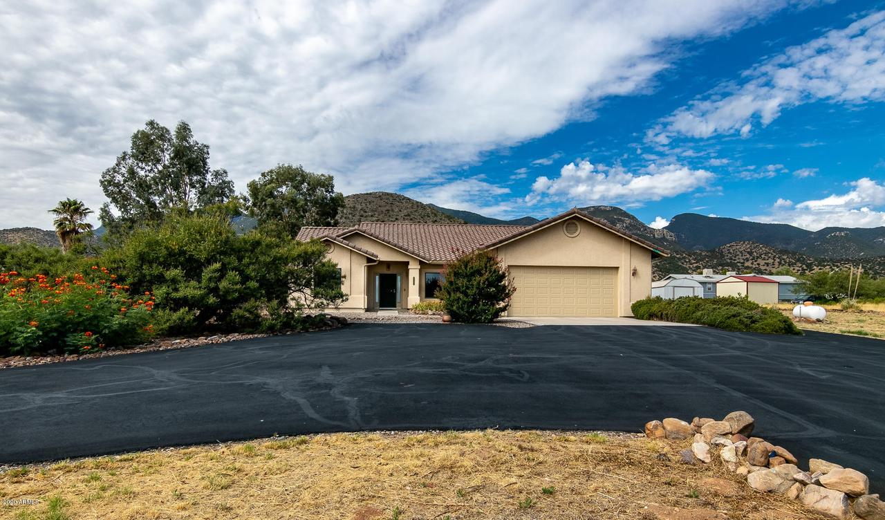 3388 E Serritos Ranch Rd., Hereford, AZ 85615